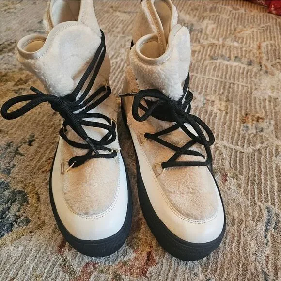 Scoop Women's Faux Shearling Boots, Taupe, sz 10, like new - Picture 4 of 8